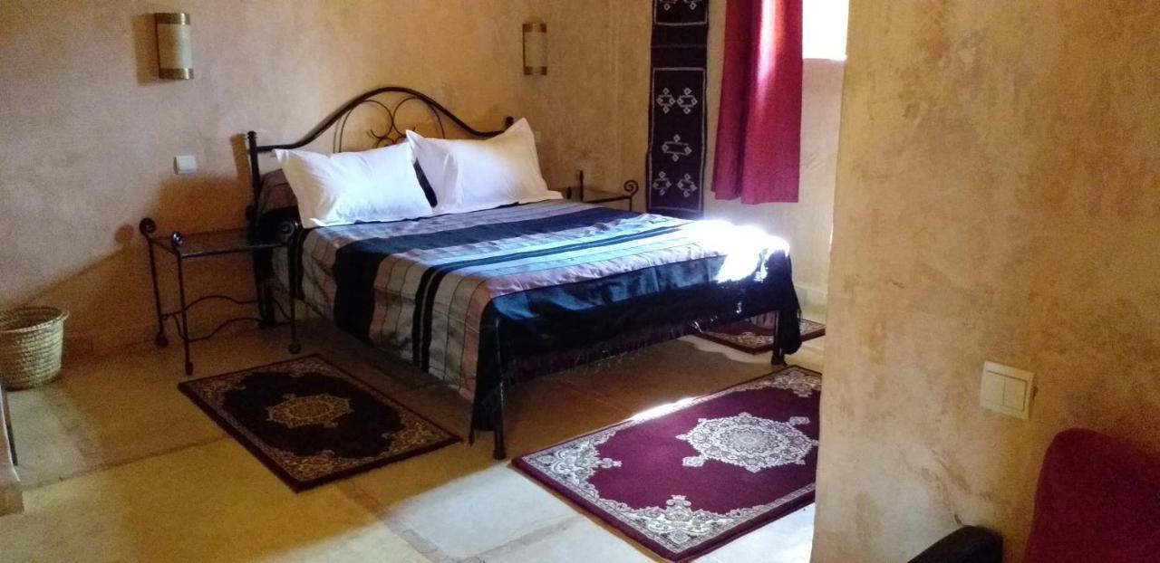 Bed and Breakfast La Kasbah D'Узуд Екстер'єр фото